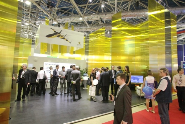 2010 На выставке «Связь-Экспокомм-2010» Компания показала возможности LTE и 3D-телевидения2